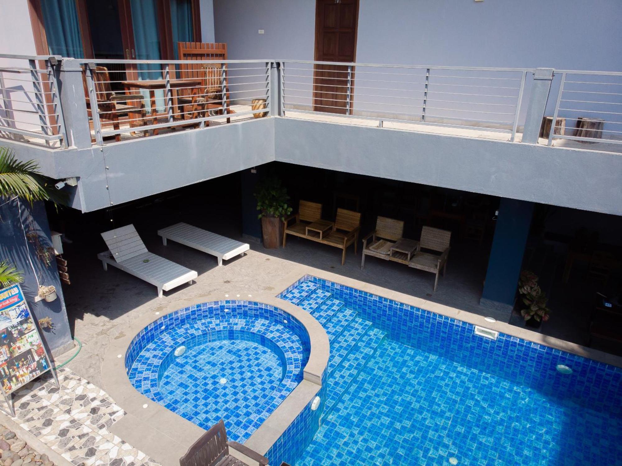 Faraway Suites Vang Vieng Exterior photo