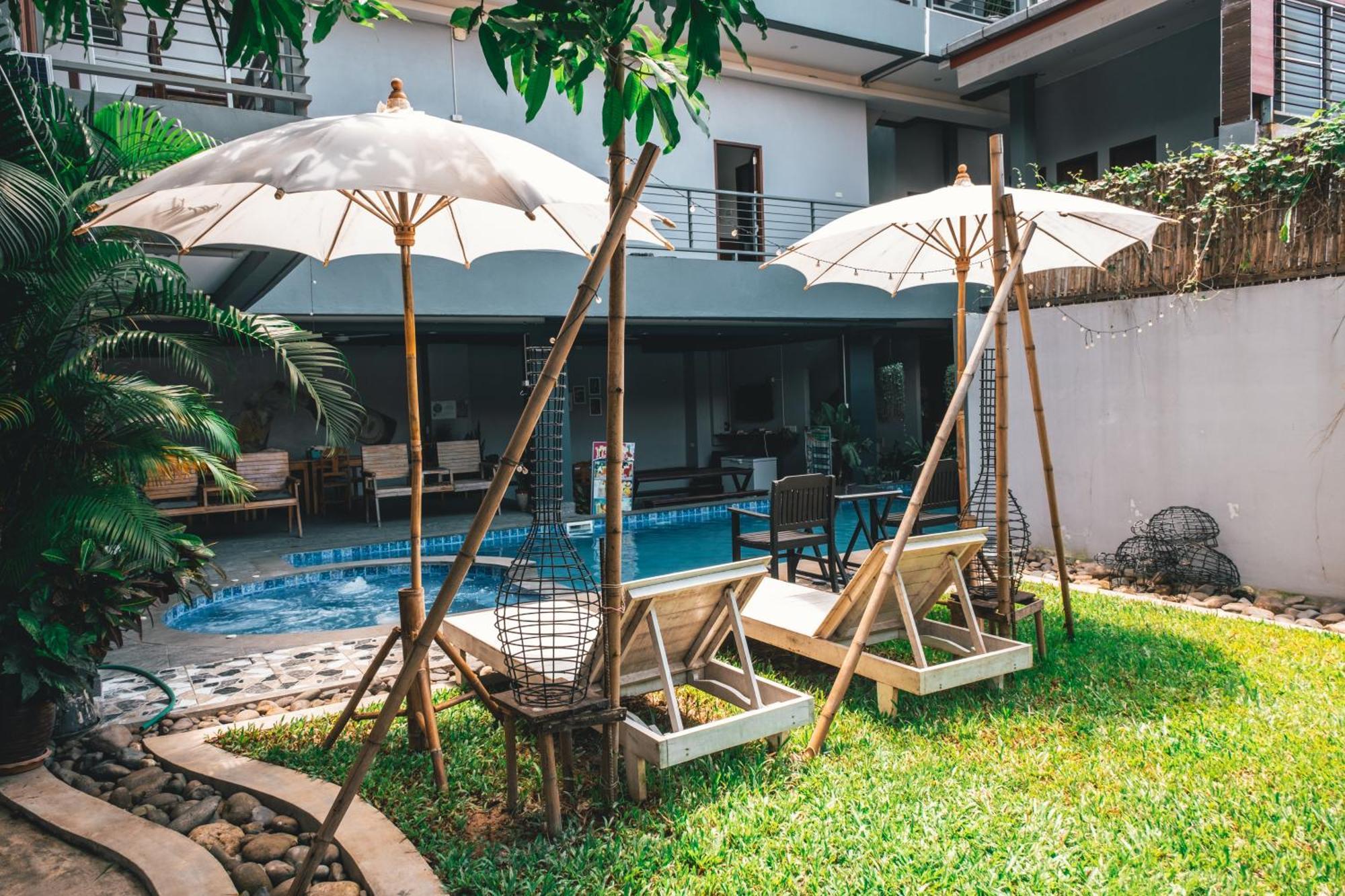 Faraway Suites Vang Vieng Exterior photo
