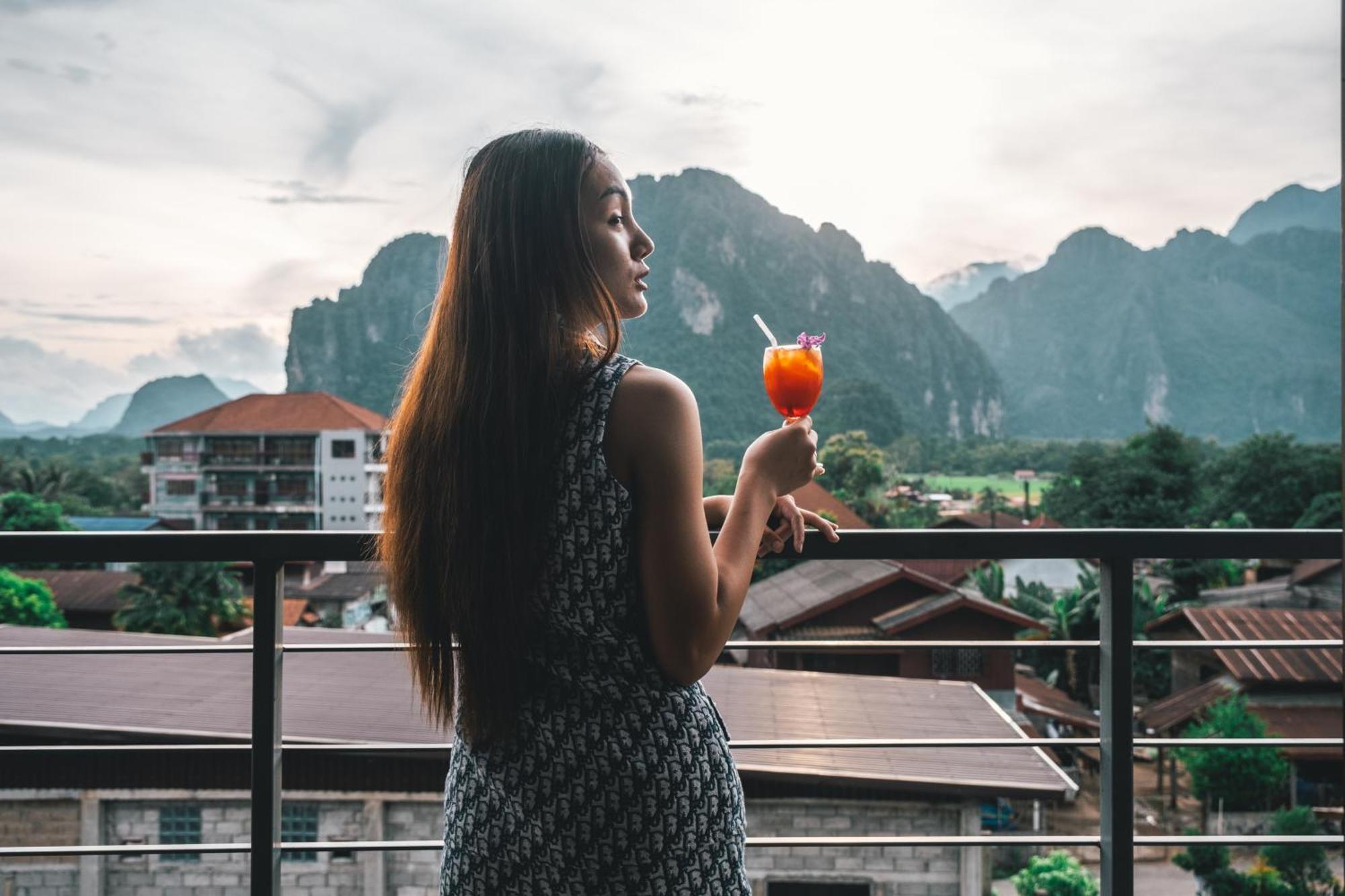 Faraway Suites Vang Vieng Exterior photo