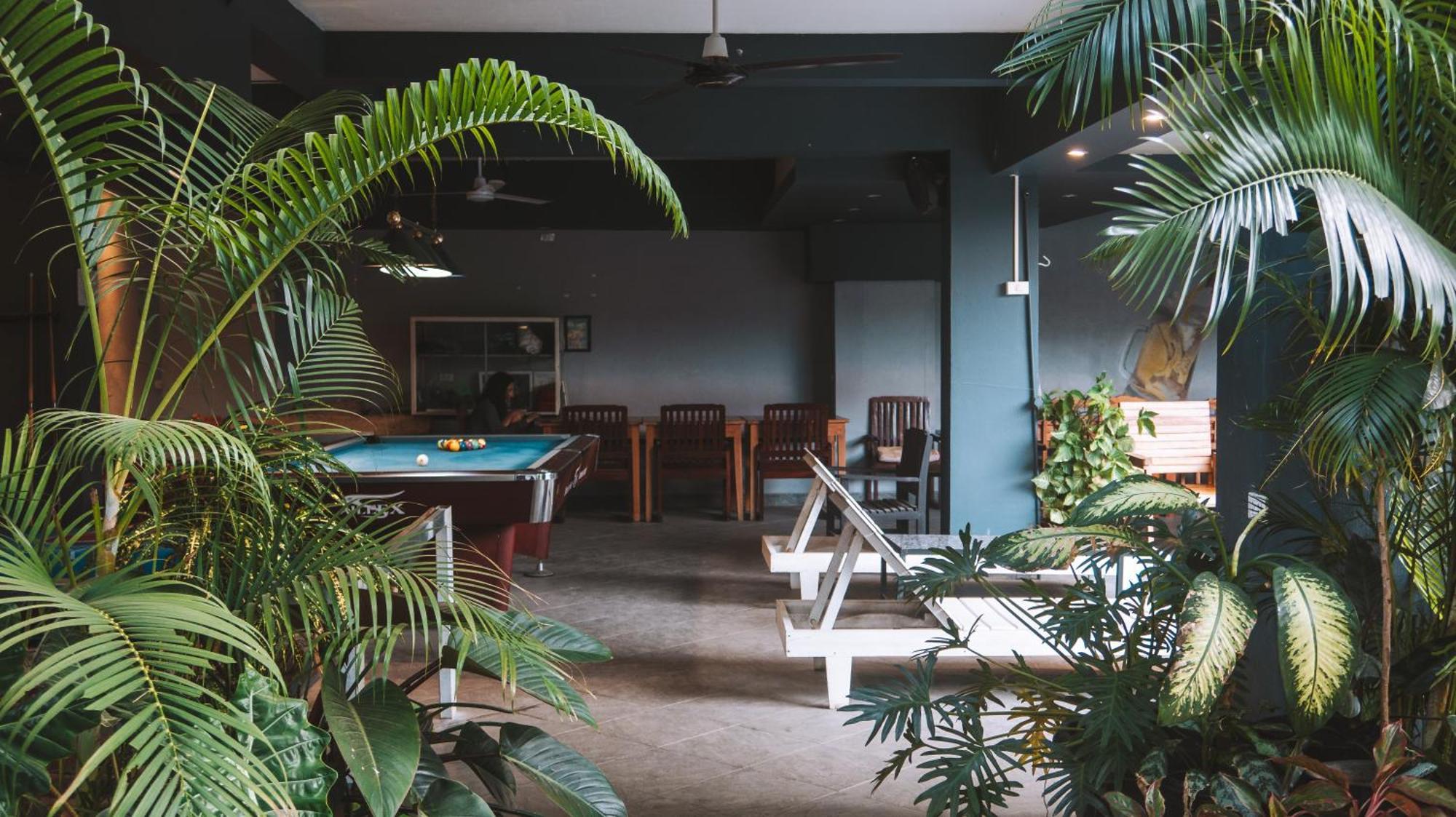 Faraway Suites Vang Vieng Exterior photo