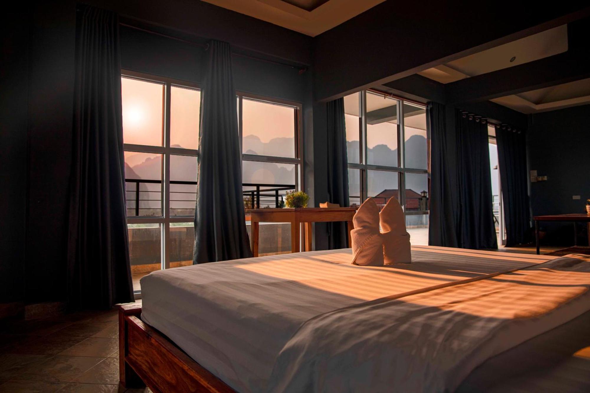 Faraway Suites Vang Vieng Exterior photo