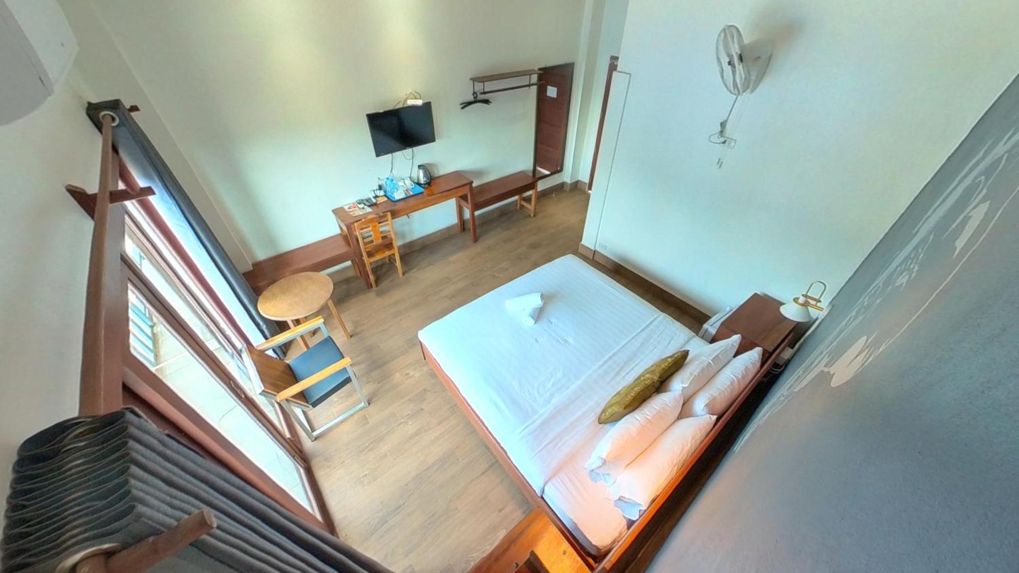 Faraway Suites Vang Vieng Room photo