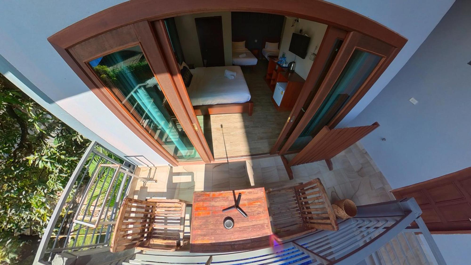 Faraway Suites Vang Vieng Room photo